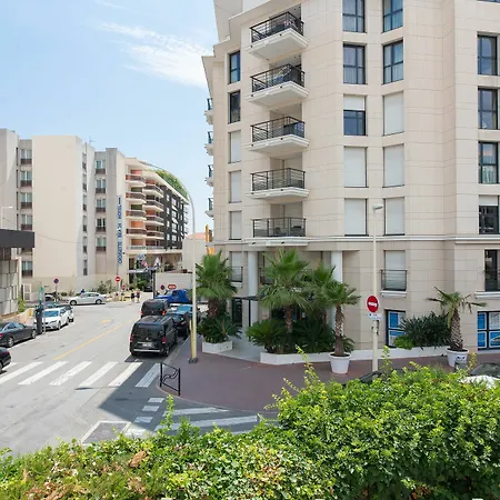 Le Floride Yhoost Apartment